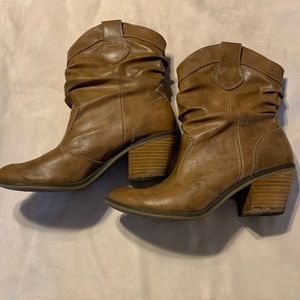 Cowboy boots brown